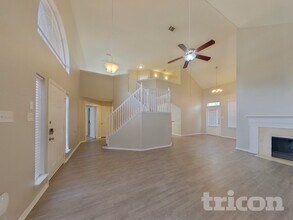 1028 Glencrest Dr, Unit 4307-A in Cedar Hill, TX - Building Photo - Building Photo