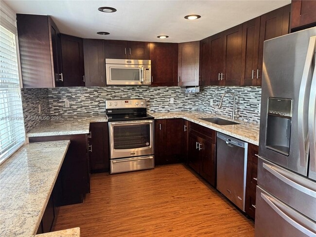 property at 625 Oaks Dr