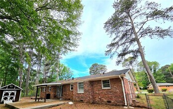 1227 Dove Ct in Morrow, GA - Building Photo - Building Photo