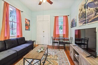 2312 Barracks St in New Orleans, LA - Building Photo - Building Photo