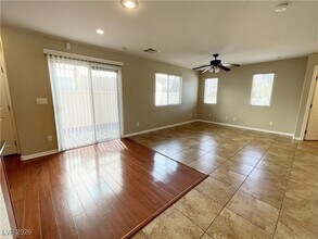 1176 Claire Rose Ave in Las Vegas, NV - Building Photo - Building Photo