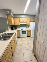 2203 SW 39th Way in Gainesville, FL - Building Photo - Building Photo