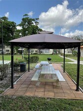 3001 NW 48th Ave in Lauderdale Lakes, FL - Building Photo - Building Photo