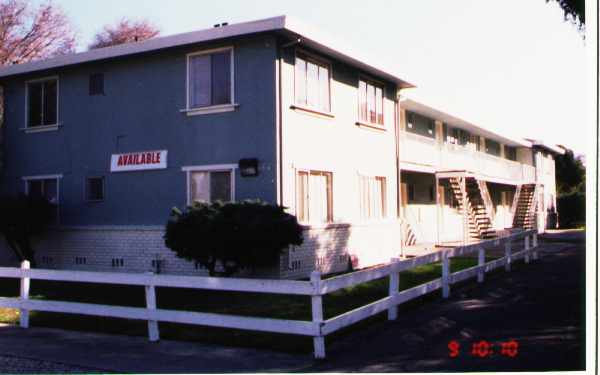 664 Morse Ave in Sunnyvale, CA - Foto de edificio