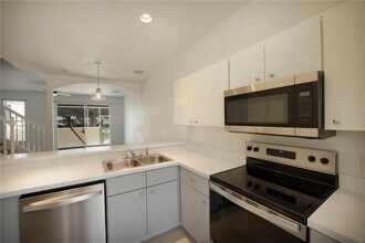 1241 S Beach Cir in Kissimmee, FL - Building Photo - Building Photo