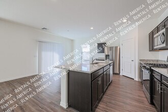 19573 W Badgett Ln in Litchfield Park, AZ - Building Photo - Building Photo