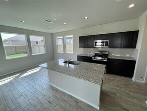 176 Heather Glen Way in Maxwell, TX - Building Photo - Building Photo