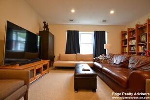 69 Undine Rd, Unit 3 in Boston, MA - Building Photo