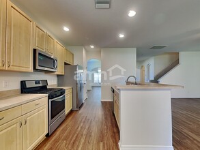 1609 Kish Blvd in Trinity, FL - Building Photo - Building Photo