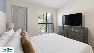 17811 Vail St, Unit 25311 in Dallas, TX - Building Photo - Building Photo