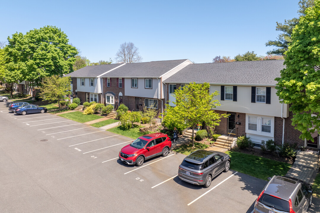 River Bend in Braintree, MA - Building Photo