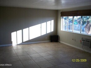 1038 E El Caminito Dr in Phoenix, AZ - Building Photo - Building Photo