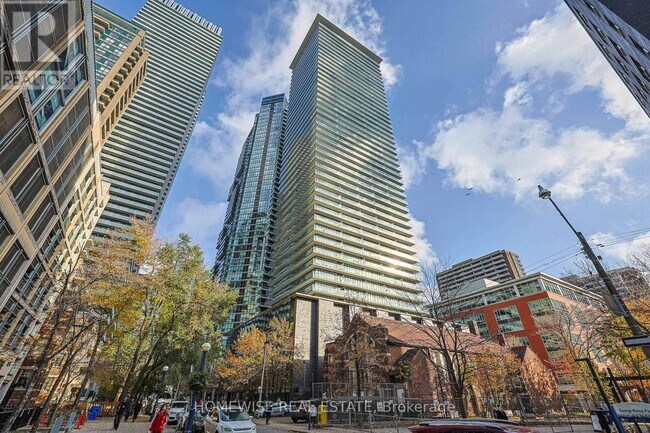 property at 33 Charles St E