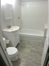 2224 N 12th St, Unit 3r in Philadelphia, PA - Building Photo - Building Photo