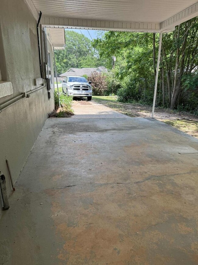 102 Red St in Enterprise, AL - Building Photo - Building Photo