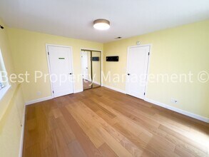 18344 Redwood Rd in Castro Valley, CA - Building Photo - Building Photo