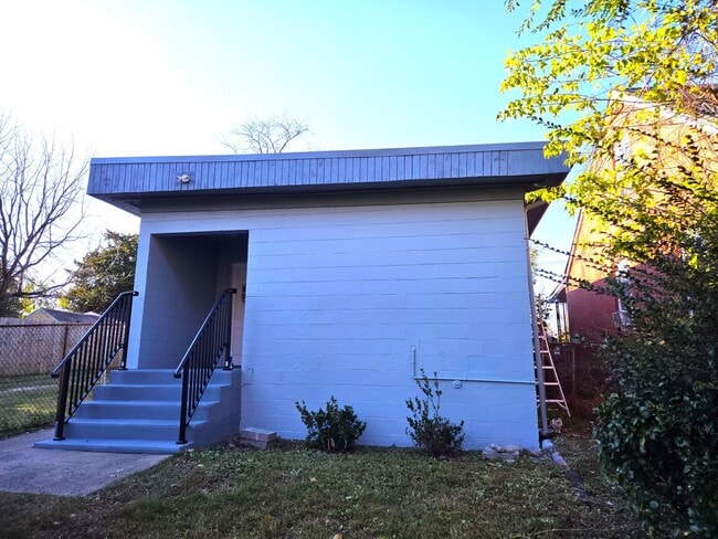 2224 Marshall Ave in Norfolk, VA - Building Photo - Building Photo