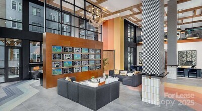 1015 N Alexander St, Unit A0 in Charlotte, NC - Foto de edificio - Building Photo