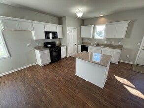 2620 Claremont Dr in Beloit, WI - Building Photo - Building Photo