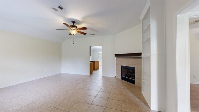 2307 Carnation Ct, Unit 124 in College Station, TX - Building Photo - Building Photo