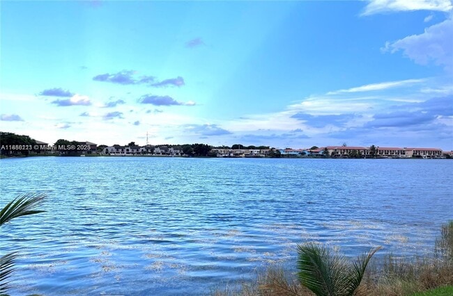 5903 W 28th Ave, Unit 3 in Hialeah, FL - Building Photo - Building Photo
