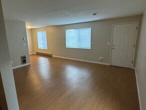 5121 SW 62nd Ave in Portland, OR - Building Photo - Building Photo