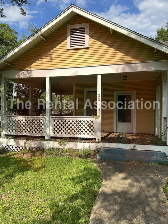 201 S Farmerville St in Ruston, LA - Building Photo