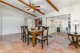9968 Treasure Cay Ln in Bonita Springs, FL - Foto de edificio - Building Photo