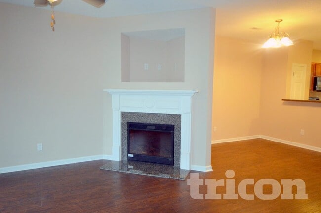 5325 Oakley Commons Blvd in Union City, GA - Building Photo - Building Photo