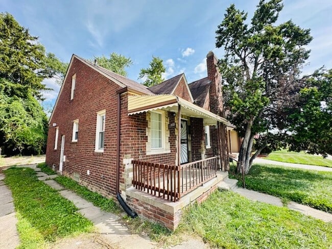 18930 Mansfield St in Detroit, MI - Building Photo - Building Photo