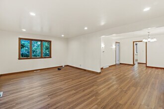 2319 N 145th St in Seattle, WA - Building Photo - Building Photo