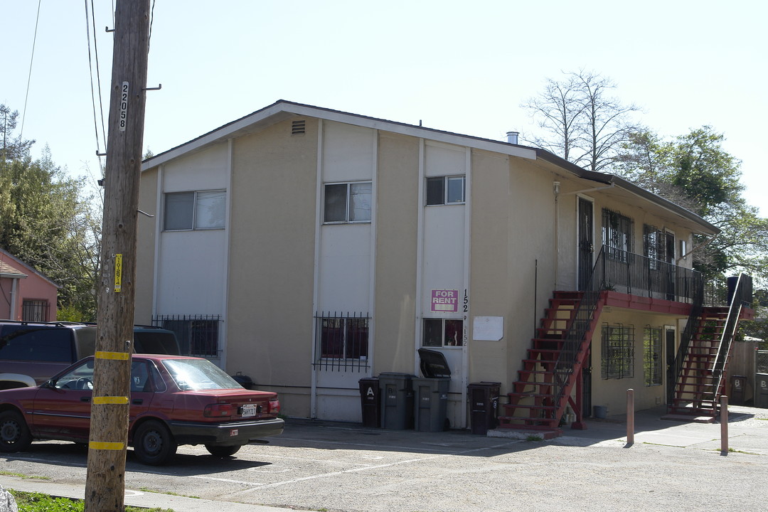 152 Catron Dr in Oakland, CA - Building Photo