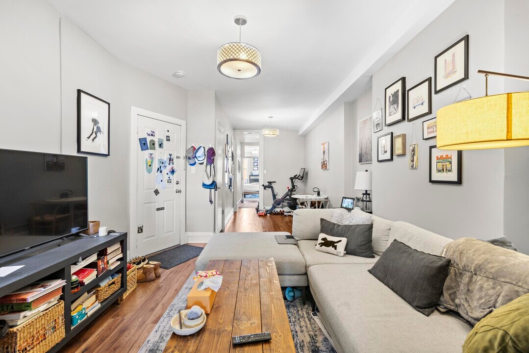 322 Washington St in Hoboken, NJ - Building Photo