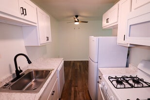 Sutton Avenue Apartments in Cincinnati, OH - Building Photo