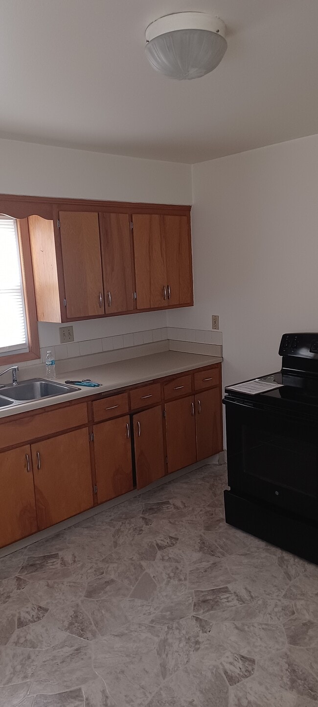 5620 W Beloit Rd, Unit 5620 in West Allis, WI - Foto de edificio - Building Photo