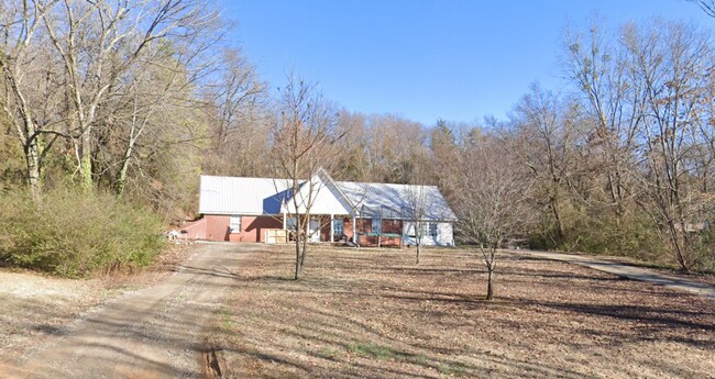 property at 1003 Armstrong St