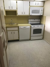 5701 Collins Ave, Unit 5701 Collins AVe in Miami Beach, FL - Building Photo - Building Photo