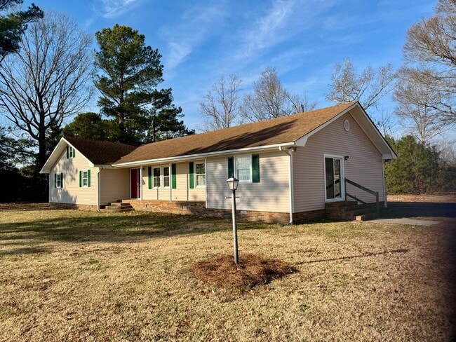 108 Seymour Dr in Camden, NC - Building Photo - Building Photo