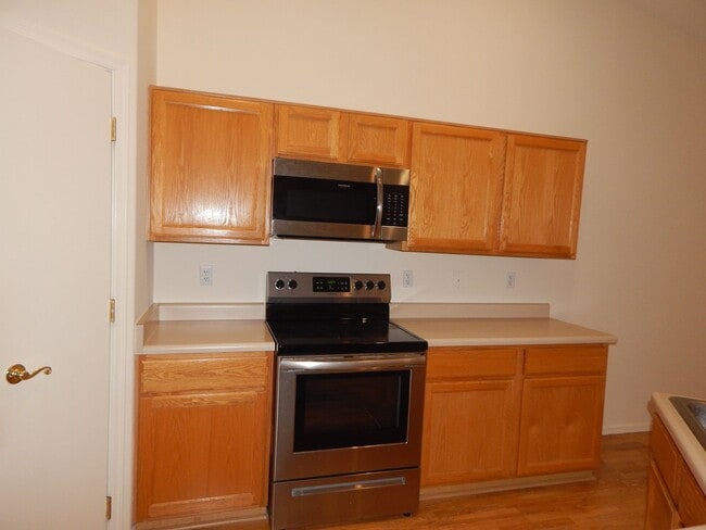 8942 N Upper Bluffs Dr in Tucson, AZ - Building Photo - Building Photo