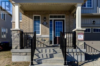 69 Central Sq Blvd in Wasaga Beach, ON - Building Photo - Building Photo