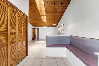 8131 SW 90th Ave in Miami, FL - Building Photo - Building Photo