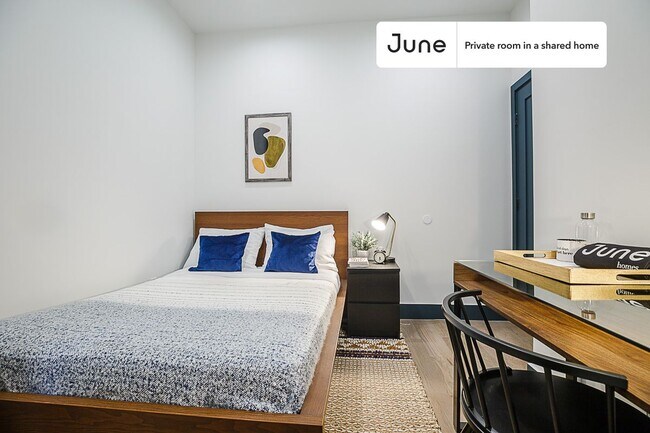 Room in Shared 3 bed/2 bath home in New York, NY - Building Photo - Building Photo