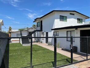 1018 E Polk St, Unit 1 in Phoenix, AZ - Building Photo - Building Photo