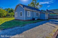 302 S Flood Ave photo'