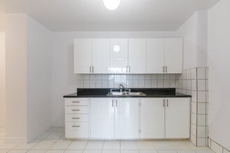 Humber Property Management (2667 & 2677) in Toronto, ON - Building Photo - Building Photo