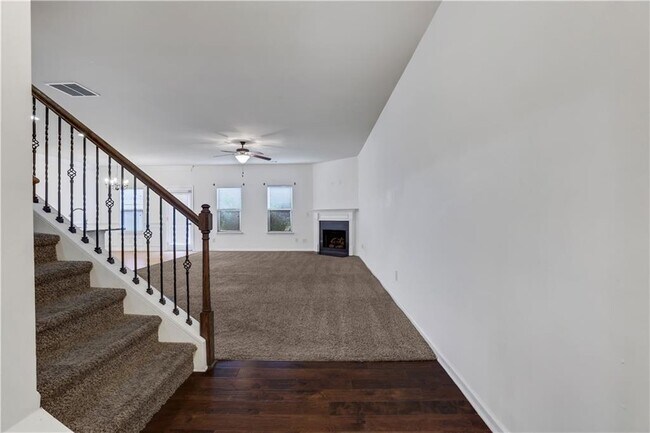 2527 Morgan Chase Dr in Buford, GA - Building Photo - Building Photo