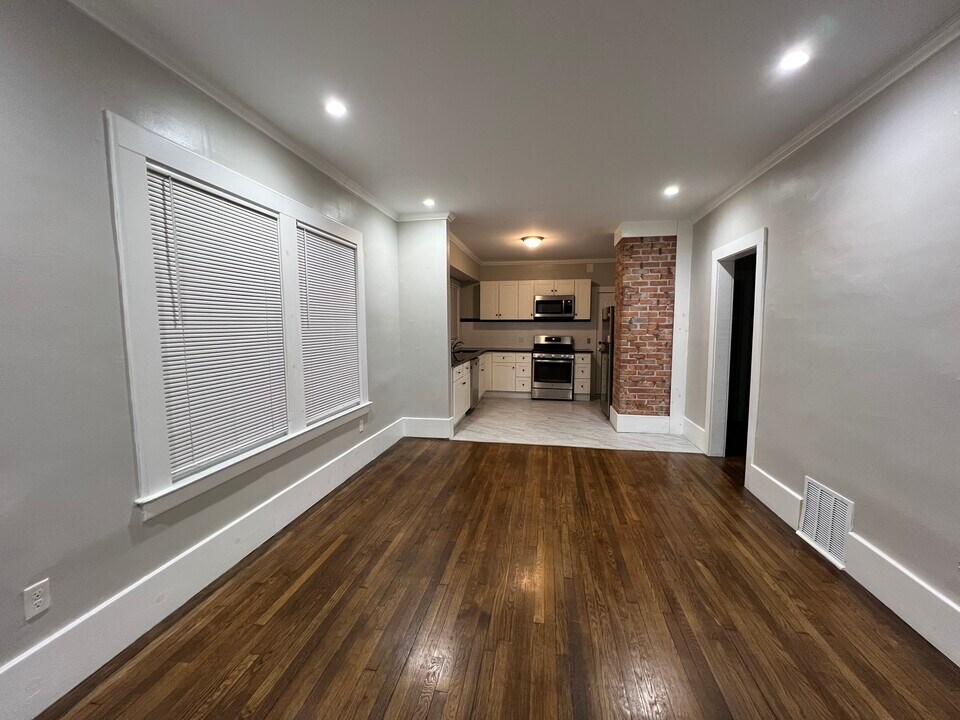 7426 Dunedin St, Unit LL in Detroit, MI - Foto de edificio