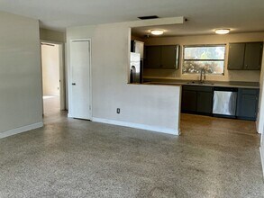 2434 Yale Rd in South Daytona, FL - Building Photo - Building Photo