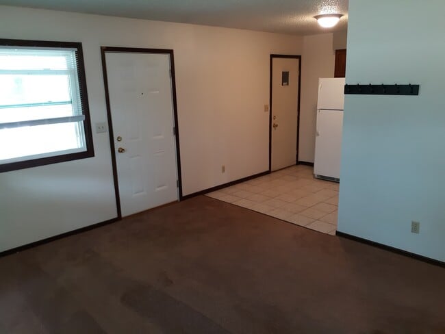 1000 Delaware Ave in Ames, IA - Building Photo - Building Photo