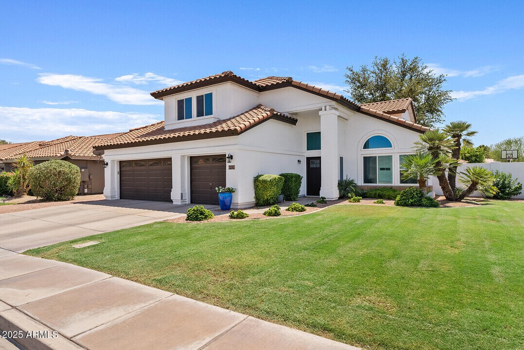1290 N Granada Dr in Chandler, AZ - Building Photo